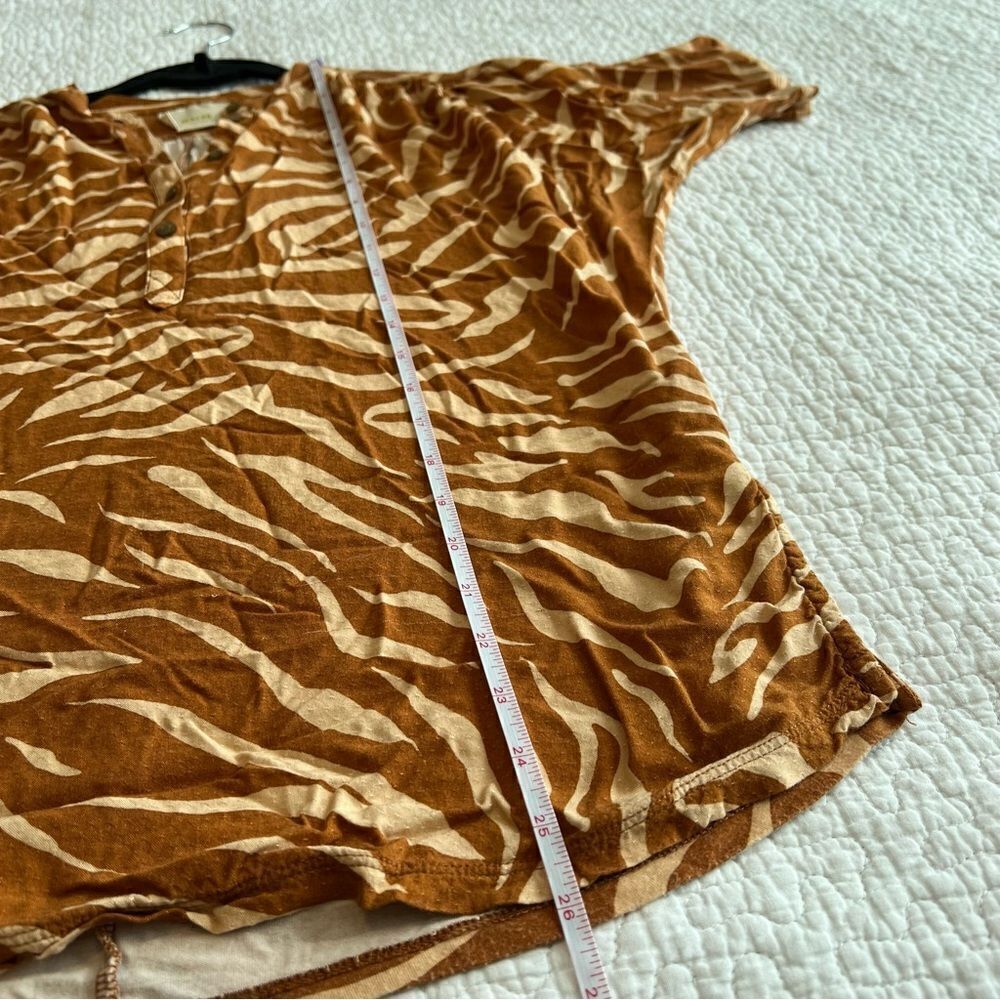 ✨ Anthropologie Maeve Windham‎ Tiger Striped Henley Top Small - Picture 14 of 14